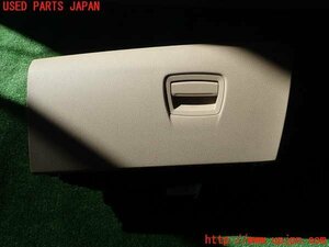 5UPJ-96617516]BMW 523d(FW20 F10)グローブボックス1 中古