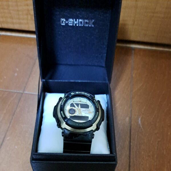 G-SHOCK ブラック