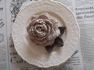 * 2100 one wheel rose. corsage .... flower .. beige color series rose cloche race hand made 