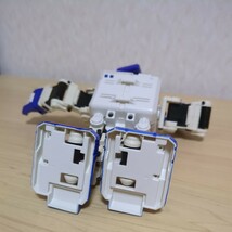 タカラトミー i-SOBOT アイソボット ロボット 通電しました　詳細未確認ジャンク扱い_画像4