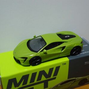 ★MINI GT 1/64 McLaren Artura マクラーレン アルトゥーラ  フラックス グリーン★の画像4