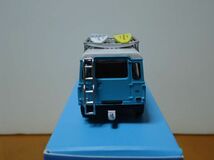 ★MINI GT 1/64　Land Rover Defender 110　ランドローバー デイフェンダー　ライトブルー サーフボード付き　　109★_画像6