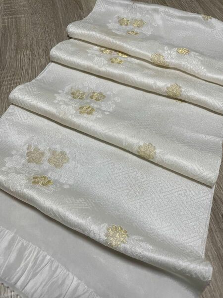 帯揚げ　金糸刺繍　白①