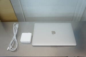 中古 Apple MacBook Pro13インチ, 2020, Thunderbolt 3ポート x 4 i7/32GB/1TB/13 2560×1600 (31)