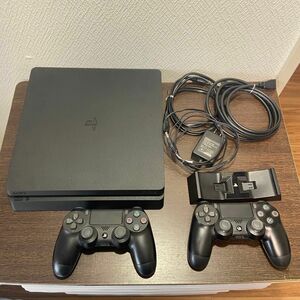 PlayStation4 CUH-2000A コントローラー2個　充電スタンド