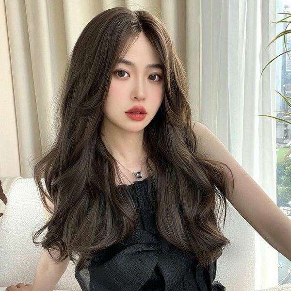 韓国風ゆる巻ロングヘアウィッグ ブラックブラウン かわいい センター分け前髪