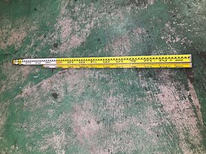 引-2309 ♪AY 大阪 引取限定 中古　伸縮測量棒 工具 DIY用品 測定器 アルミ製伸縮測量棒 2点セット