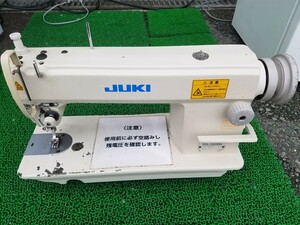 JUKI промышленность для швейная машина *DDL-5600N* Juki швейная машина сделано в Японии для бизнеса швейная машина * работоспособность не проверялась * Junk относится товар ручной .. игла . верх и низ делать . только проверка settled 