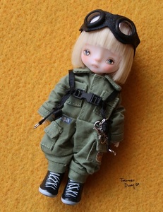  coverall. Mini se rear Chan ( khaki )( length approximately 11cm)