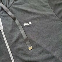 FILA フィラ 撥水 パーカー M ブラック 薄手 羽織り ロングパーカー UV機能 新品 未使用 自宅保管品_画像5