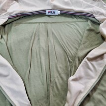 FILA フィラ 撥水 パーカー M ライトカーキ 薄手 羽織り ロングパーカー UV機能 新品 未使用 自宅保管品_画像7