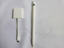 iPad Pro 第一世代 12.9インチ Wi-FIモデル 128GB シルバー【iPad用充電スタンド・Apple Pencil(第一世代)・USB3 カメラアダプタ付き】_画像10
