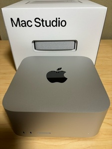 Apple M2 Max Mac Studio 