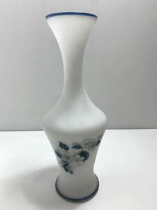 ヴィンテージイタリア製 ブルー フロスト ガラス花瓶 手描きの青い花 曇りガラスFrosted Glass Vase Hand Made in Italy - Blue tint 