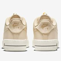  ナイキ エアフォース1 ロー LV8 3 GS 24㎝ DV1622-100 NIKE AIR FORCE 1 LV8 3 ムービング カンパニー 女性 レディース 子供 キッズ _画像5