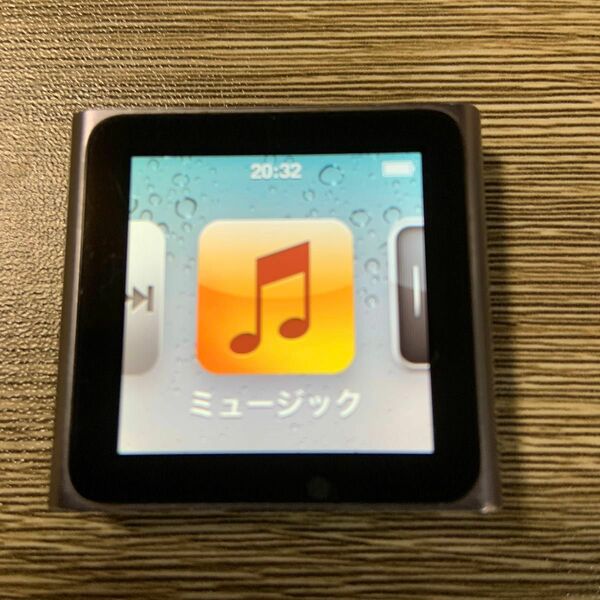 iPod nano 第6世代　8GB MC688J グラファイト