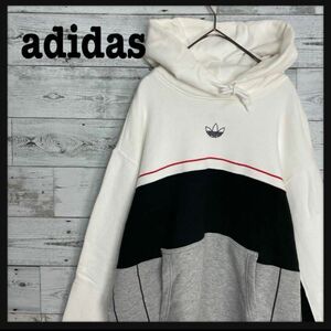 【完売モデル】アディダス adidas センターロゴプリント入り マルチカラーパーカー 