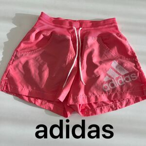 adidas ショートパンツ