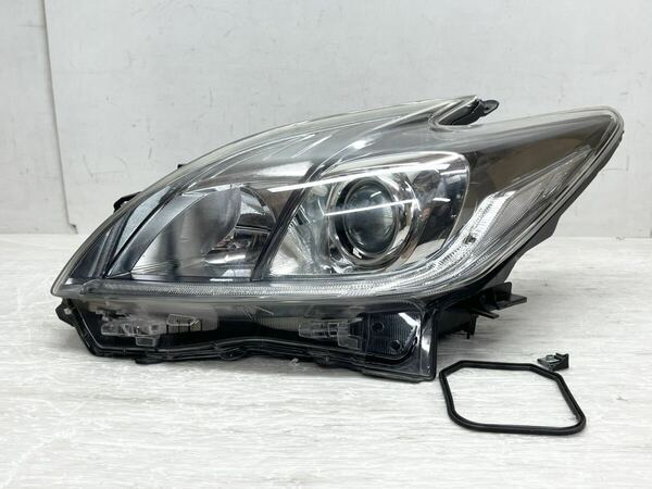 ★送料込★即決 プリウス ZVW30 後期 HID 左 ヘッドランプ ライト 81185-47411 KOITO 47-52 モ 送料無料 6109