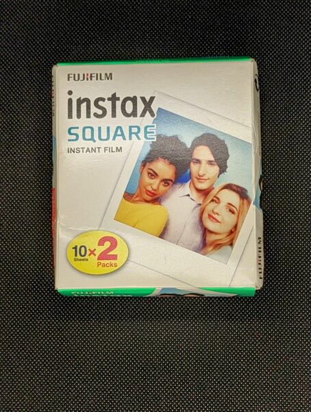 インスタントカラーフィルム instax SQUARE　使用期限切れ