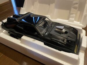  новый товар AUTOart MAD MAX2 THE ROAD WARRIOR INTERCEPTOR Auto Art Безумный Макс 2