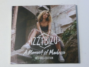 Kml_ZCk705／IZZY BIZU：A Moment of Madness　DELUXE EDITION （紙ジャケット　輸入盤）