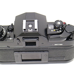 O4w36 Canon A-1 28mm F2.8 50mm F1.4 他 カメラ レンズ ストロボ 動作未確認 60サイズの画像3