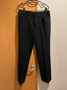 美品　レディース　スーツパンツ　黒　大きいサイズ　厚いタイプ