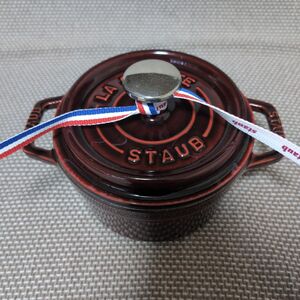 STAUB　ストウブ　ラウンド14 グレナディンレッド