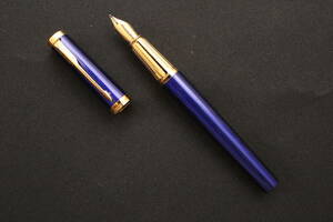 Parker Parker fountain pen in jenyuiti present goods metal axis writing brush chronicle .