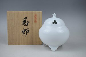 G91 Nakamura Kiyoshi six white porcelain censer also box genuine work guarantee 