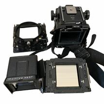 【7103】1円〜 MAMIYA マミヤ RB67 PROFESSIONAL S 付属品色々 まとめセット 中判カメラ 中古 現状品 動作未確認 アタッシュケース付き_画像9