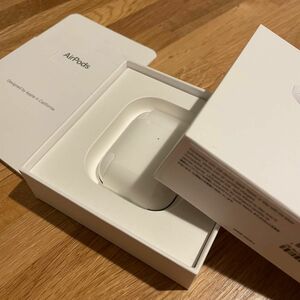 AirPods 第二世代 付属品完備