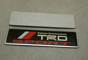 (2枚set) TRD アルミステッカー ヴォクシー アクア ハリアー ヴェルファイア ランクル クラウン 86 マークX ノア カリーナ シエンタ