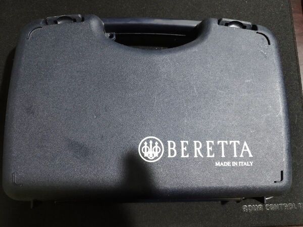 BERETTA ベレッタ ハンドガンケース 実物 ハードケース