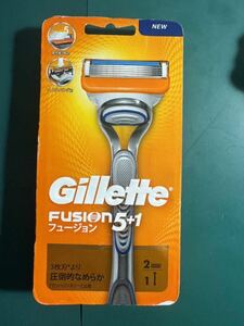 純正品 Gillett FUSION ジレットフュージョン 5＋1 ハンドルと刃2個 ②