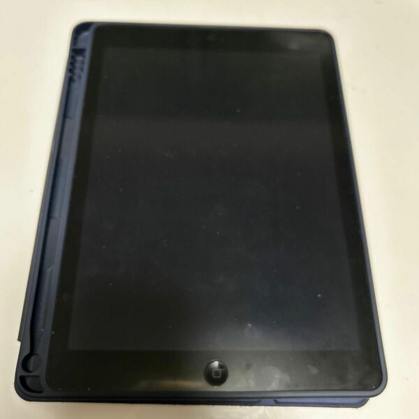 46173 iPad Air 64GB グレー　Wi-Fiモデル　中古品