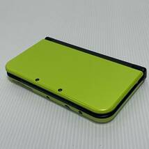 程度良好☆ 任天堂 Newニンテンドー3DS LL ライム ブラック 本体 new NINTENDO 3DS LL 動作確認済 lime black 新品充電器付_画像2