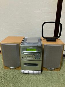送料込♪美品！システムコンポ SANYO DC-DA80 CD/ラジオ/カセット♪