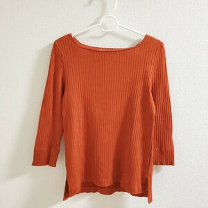 UNTITLED Untitled square neck rib knitted cut and sewn orange 