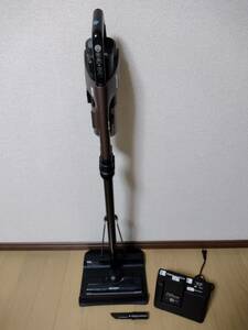  sharp * cordless vacuum cleaner *EC-HR7-T*2021 year made * battery. condition excellent 