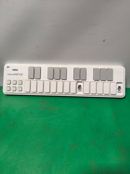 「D44_3K」KORG nanoKEY 2 MIDIキーボード 通電確認のみ 部品欠品 現状出品