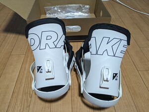 美品　DRAKE RELOAD 22-23モデル　MLサイズ　OFF WHITE　ドレイク　カービング　テクニカル　グラトリ　ラントリ