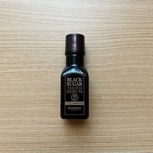 【スキンフード】ブラックシュガーパーフェクトファーストセラム ザ・エッセンシャル30ml