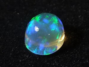 【24635】小粒だけどネオン遊色輝く天然ファイアオパールルース0.62ct　