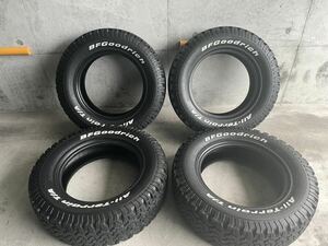 BFGoodrich 215/70/R16 デリカD5 ホワイトレター4本