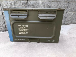 ammo box アンモボックス 弾薬箱 60cart 20mm 払い下げ品