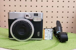 1円スタート【美品】チェキ instax mini90 ネオクラシック(ブラック)