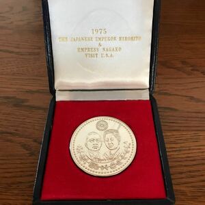 1975 THE JAPANESE ENPEROR HIROHITO & ENPERES NAGAKO VISIT U.S.A. 純銀記念メダル　70g