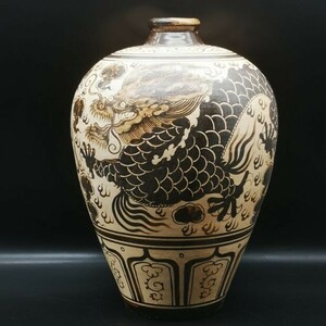 旧家蔵出 古玩 宋吉州窯手描き龍紋梅瓶